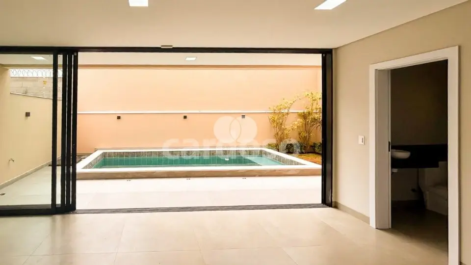 Casa à Venda, 3 Quartos, Londrina - 3 Vagas